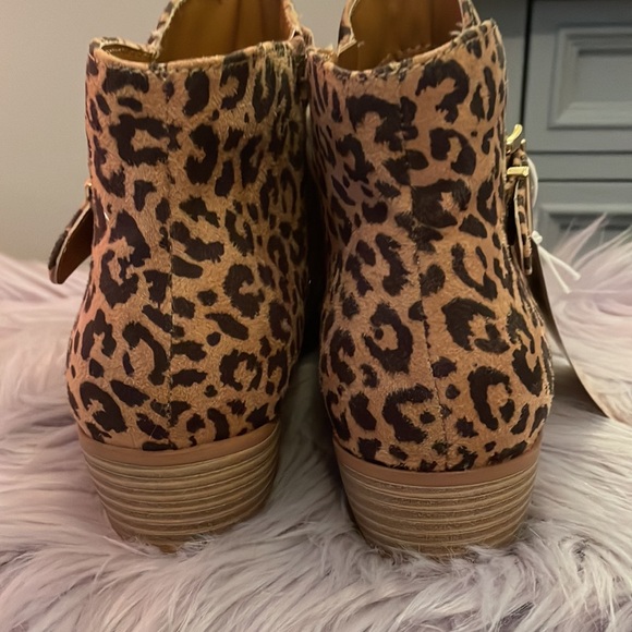 Leopard Booties - Picture 4 of 8